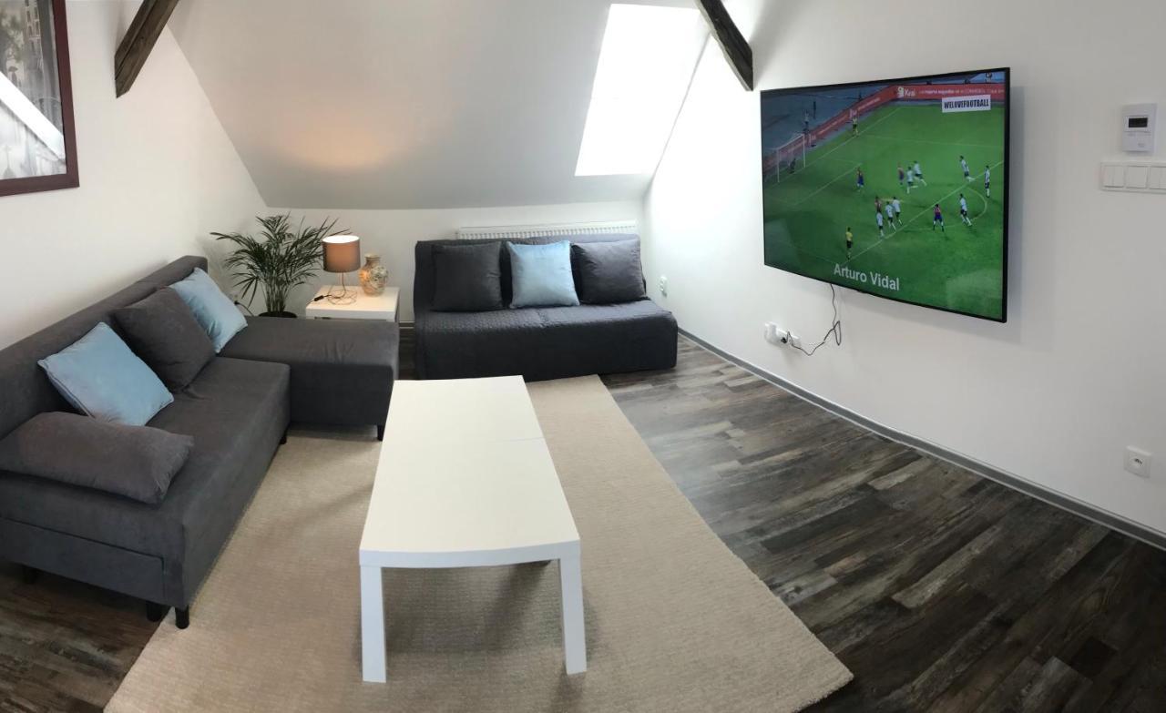 Apartman 3Kk 80 M2 S Virivkou A Saunou Jihlava Bagian luar foto